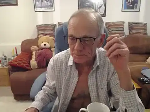 Snapshot of Ferret7777 chatting on 03-05-25, 09:59 Ferret7777 online show from 03-05-25, 09:59