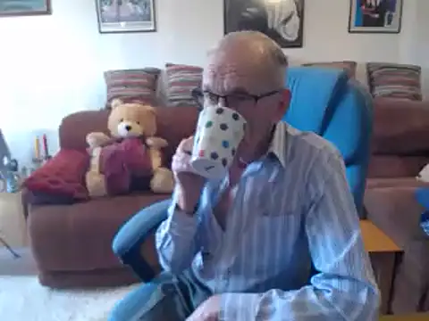 Snapshot of Ferret7777 chatting on 03-06-25, 03:24 Ferret7777 online show from 03-06-25, 03:24