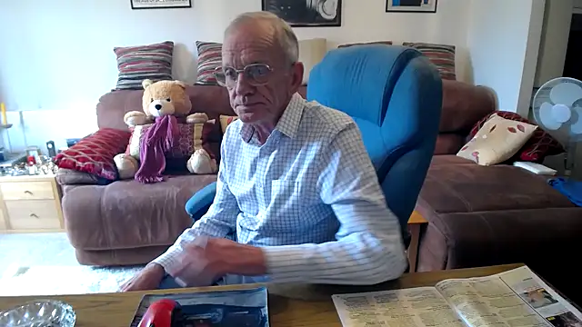 Snapshot of Ferret7777 chatting on 09-11-25, 12:27 Ferret7777 online show from 09-11-25, 12:27