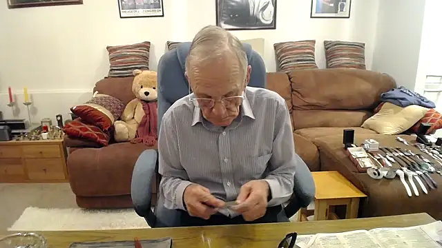 Snapshot of Ferret7777 chatting on 09-20-25, 09:16 Ferret7777 online show from 09-20-25, 09:16