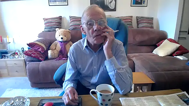 Snapshot of Ferret7777 chatting on 09-23-25, 01:25 Ferret7777 online show from 09-23-25, 01:25