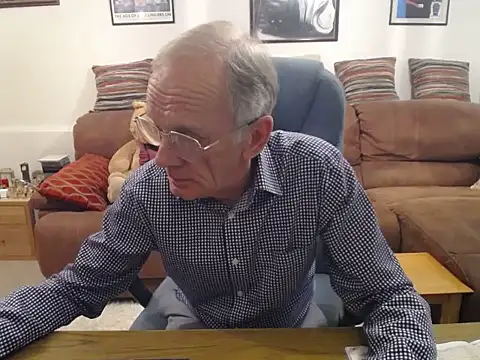 Snapshot of Ferret7777 chatting on 10-24-25, 09:55 Ferret7777 online show from 10-24-25, 09:55