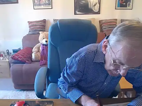 Snapshot of Ferret7777 chatting on 10-25-25, 10:01 Ferret7777 online show from 10-25-25, 10:01