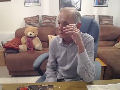 Snapshot of Ferret7777 chatting on 11-15-25, 08:05 Ferret7777 online show from 11-15-25, 08:05