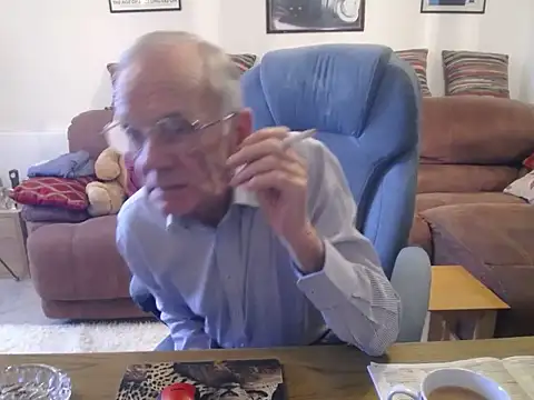 Snapshot of Ferret7777 chatting on 11-23-25, 11:21 Ferret7777 online show from 11-23-25, 11:21