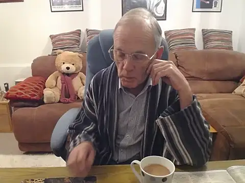 Snapshot of Ferret7777 chatting on 11-27-25, 04:09 Ferret7777 online show from 11-27-25, 04:09