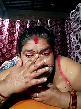 Hot Falguni online show from 01-11-25, 10:51
