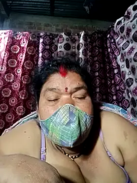 Hot Falguni online show from 02-02-25, 03:54