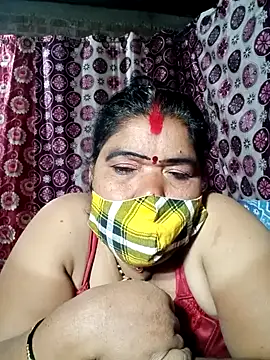 Hot Falguni online show from 02-10-25, 01:35