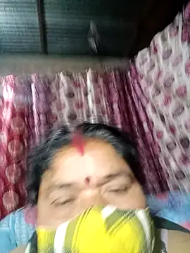 Hot Falguni online show from 02-12-25, 02:03