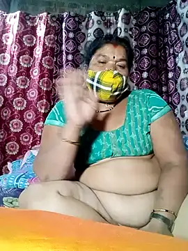 Hot Falguni online show from 02-17-25, 04:26