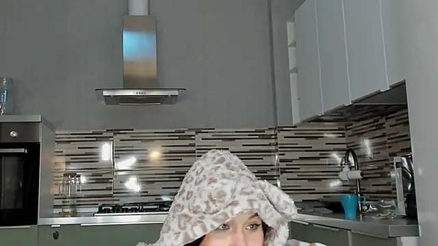 andrea x  online show from 03-09-25, 08:18