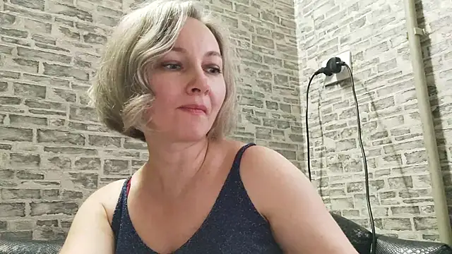 EdithManning online show from 12-24-24, 10:55