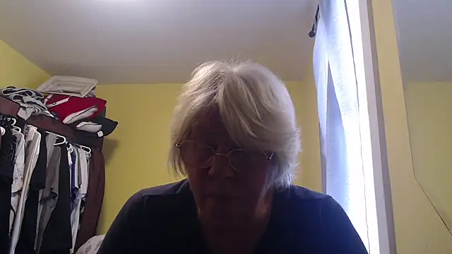 Snapshot of canadiancougar1965 chatting on 02-19-26, 04:25 canadiancougar1965 online show from 02-19-26, 04:25