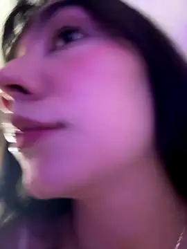 Snapshot of SOY_LUPE chatting on 10-10-25, 05:50 SOY LUPE online show from 10-10-25, 05:50