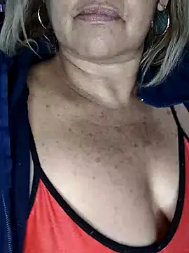 Kasandra Ho online show from 01-06-25, 01:52