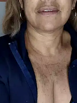 Kasandra Ho online show from 01-08-25, 06:52