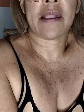 Kasandra Ho online show from 01-10-25, 07:04