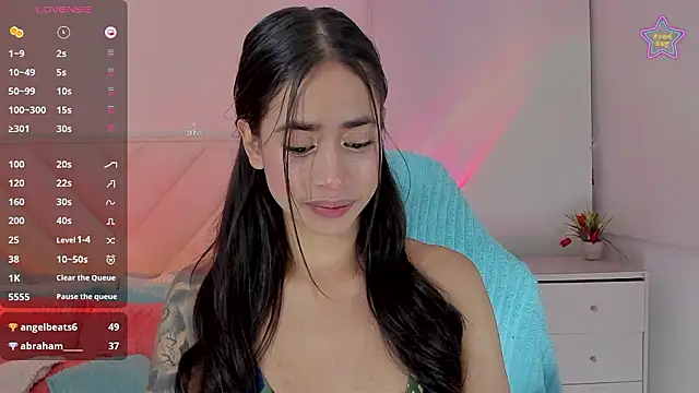 Snapshot of misscassidy_ chatting on 02-04-26, 01:00 misscassidy online show from 02-04-26, 01:00