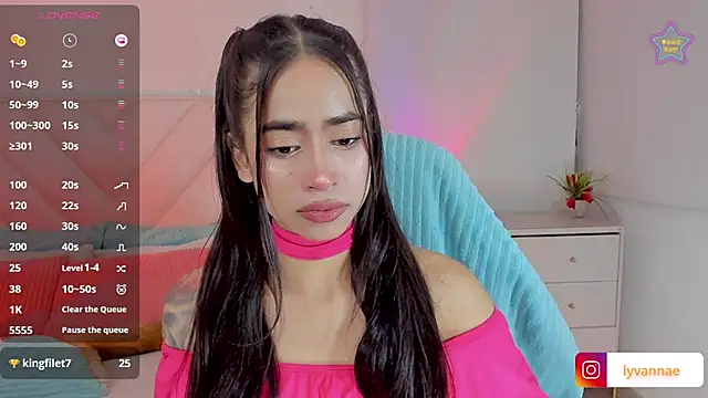 Snapshot of misscassidy_ chatting on 02-06-26, 01:43 misscassidy online show from 02-06-26, 01:43