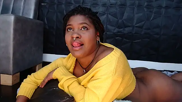 Hanna Fox 69 online show from 11-22-25, 06:12