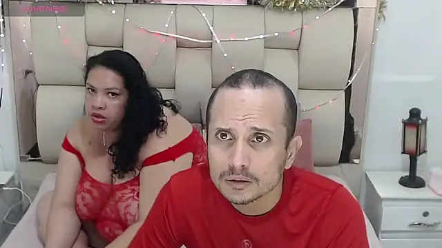 Candy and Jh0n online show from 12-22-24, 04:06