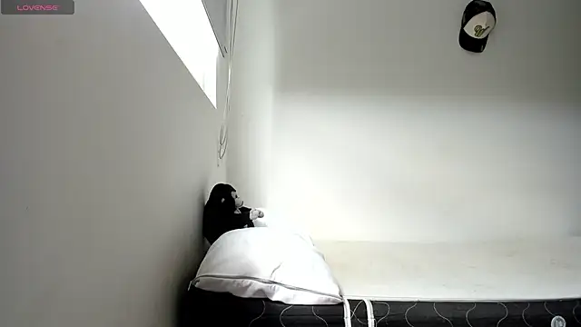 gracekelly12 online show from 11-28-25, 02:42