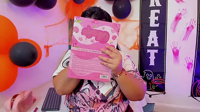 Abriil7 online show from 10-31-25, 03:40