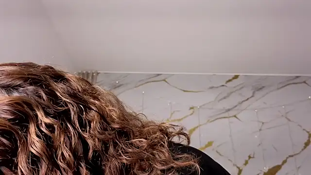 Snapshot of agatha_97_ chatting on 02-27-26, 02:33 agatha 97 online show from 02-27-26, 02:33