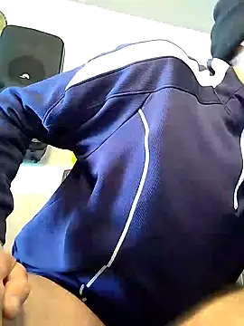 Snapshot of Pumpndeep chatting on 10-30-25, 06:30 Pumpndeep online show from 10-30-25, 06:30