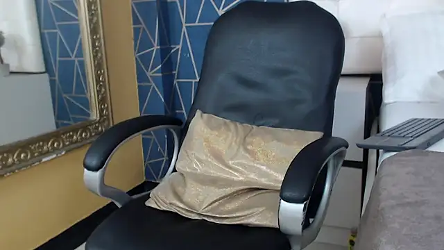 JakeMoxley online show from 01-11-25, 06:33