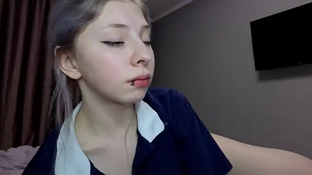 RinnMariko online show from 02-25-25, 01:52