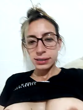 Snapshot of Melinaa-sex chatting on 12-20-24, 02:41 Melinaa-sex online show from 12-20-24, 02:41