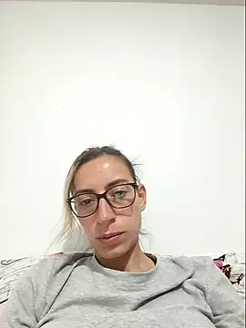 Snapshot of Melinaa-sex chatting on 12-31-24, 06:57 Melinaa-sex online show from 12-31-24, 06:57
