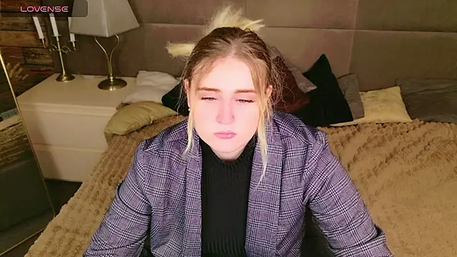 KarenLong online show from 12-04-24, 09:07