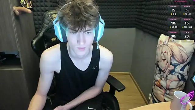 Snapshot of bambelbye chatting on 12-05-24, 04:34 bambelbye online show from 12-05-24, 04:34