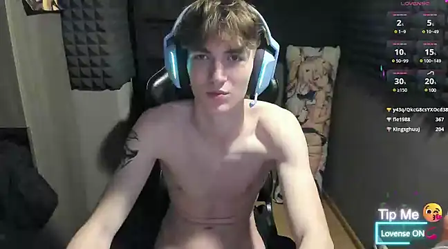 Snapshot of bambelbye chatting on 01-23-25, 04:09 bambelbye online show from 01-23-25, 04:09