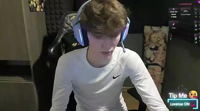 Snapshot of bambelbye chatting on 01-29-25, 11:46 bambelbye online show from 01-29-25, 11:46