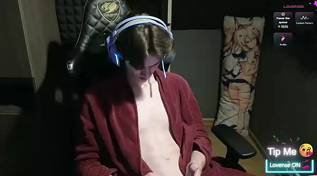 Snapshot of bambelbye chatting on 01-31-25, 04:38 bambelbye online show from 01-31-25, 04:38