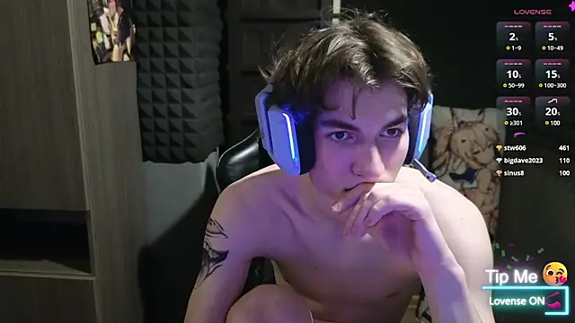 Snapshot of bambelbye chatting on 01-31-25, 11:13 bambelbye online show from 01-31-25, 11:13