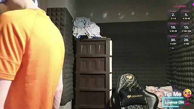 Snapshot of bambelbye chatting on 02-09-25, 05:33 bambelbye online show from 02-09-25, 05:33