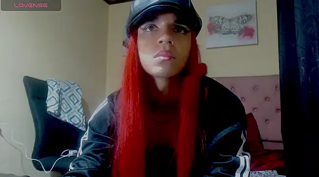 Snapshot of Angiee_Ts chatting on 01-27-25, 06:20 Angiee Ts online show from 01-27-25, 06:20