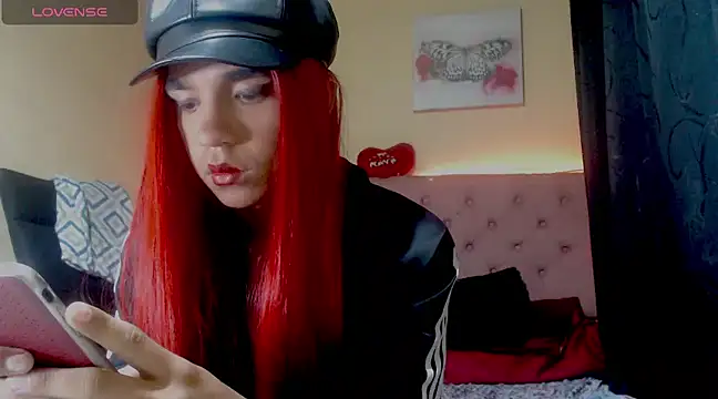 Snapshot of Angiee_Ts chatting on 01-28-25, 12:54 Angiee Ts online show from 01-28-25, 12:54