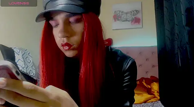 Snapshot of Angiee_Ts chatting on 01-29-25, 01:28 Angiee Ts online show from 01-29-25, 01:28