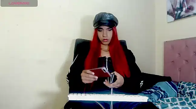 Snapshot of Angiee_Ts chatting on 03-06-25, 03:45 Angiee Ts online show from 03-06-25, 03:45