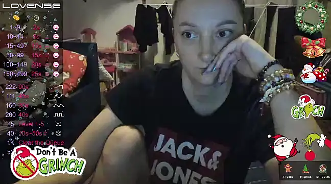 sweetsquirrel91 online show from 12-10-24, 04:27