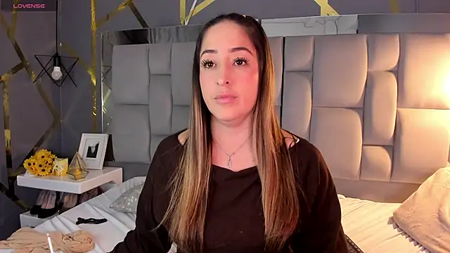 Snapshot of AliceSteel12 chatting on 10-14-25, 11:27 AliceSteel12 online show from 10-14-25, 11:27