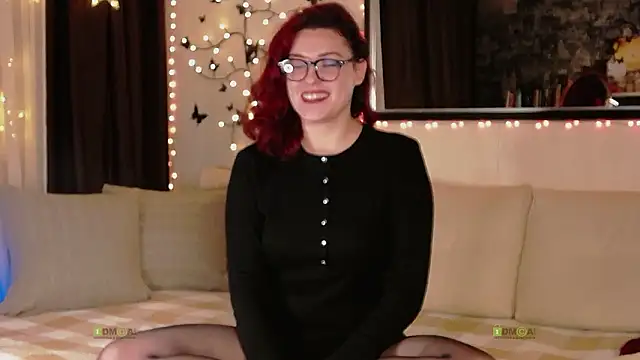 Snapshot of Alysta chatting on 02-04-26, 02:28 Alysta online show from 02-04-26, 02:28