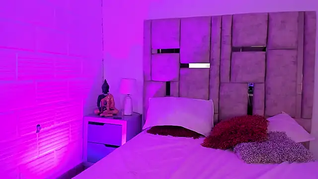 EmmaBecket2 online show from 11-08-25, 04:12