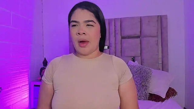 EmmaBecket2 online show from 11-13-25, 03:27